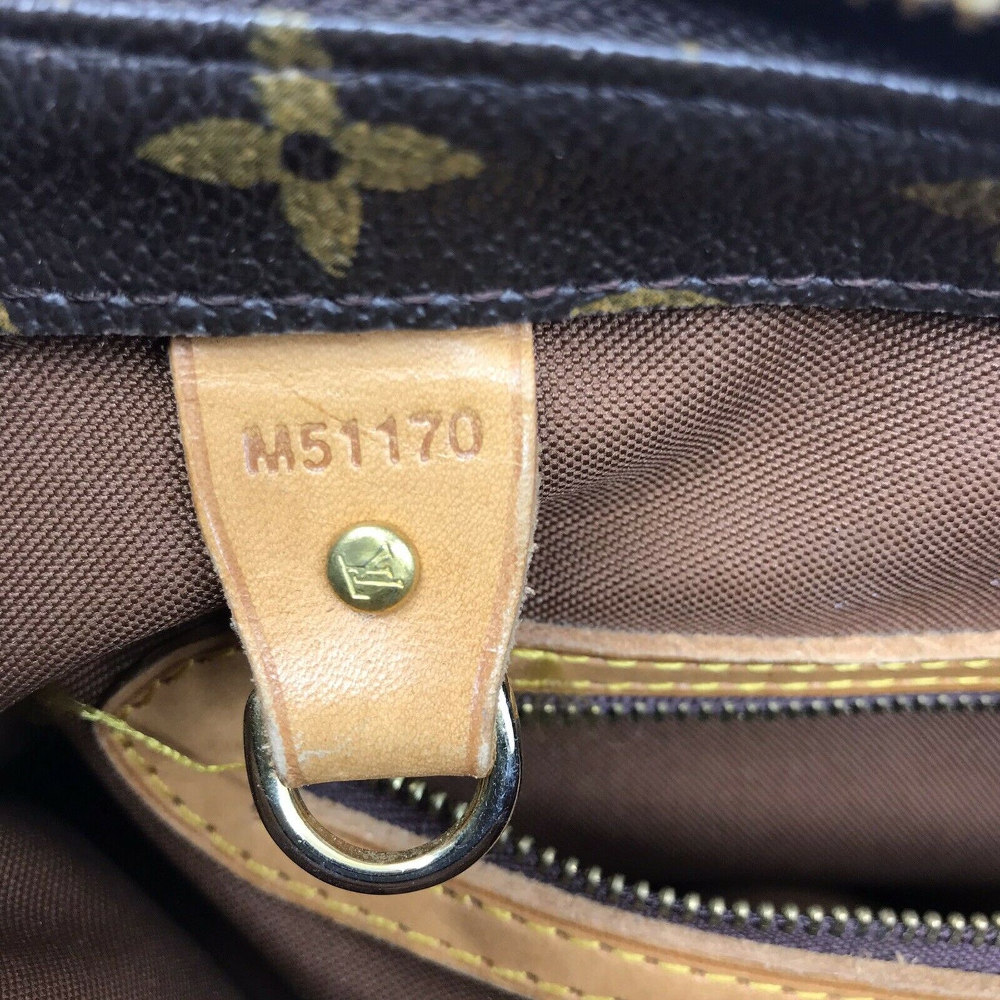 LOUIS VUITTON Cabas Mezzo Tote Bag
