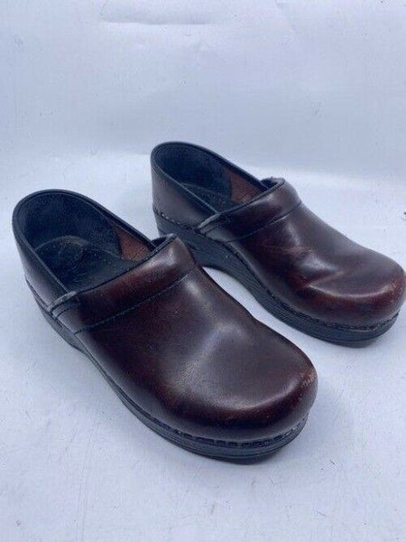 Dansko Burgundy Black Mulesslides Size Eu