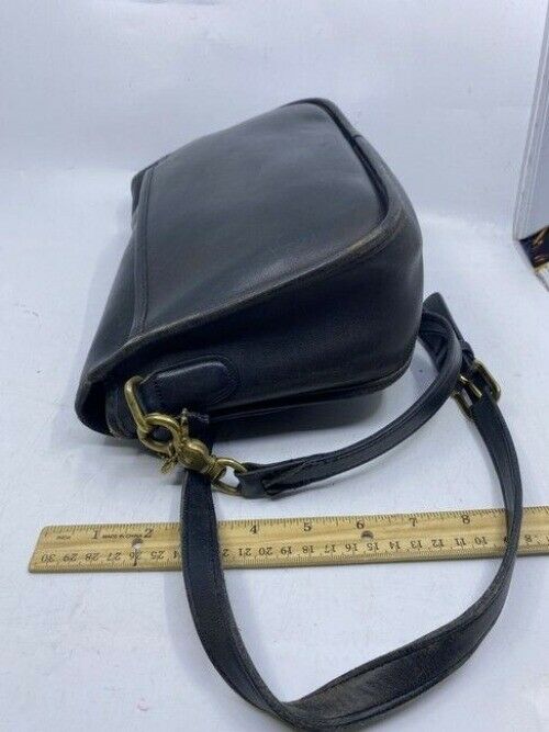 Coach City Vintage Black Leather Cross Body Bag