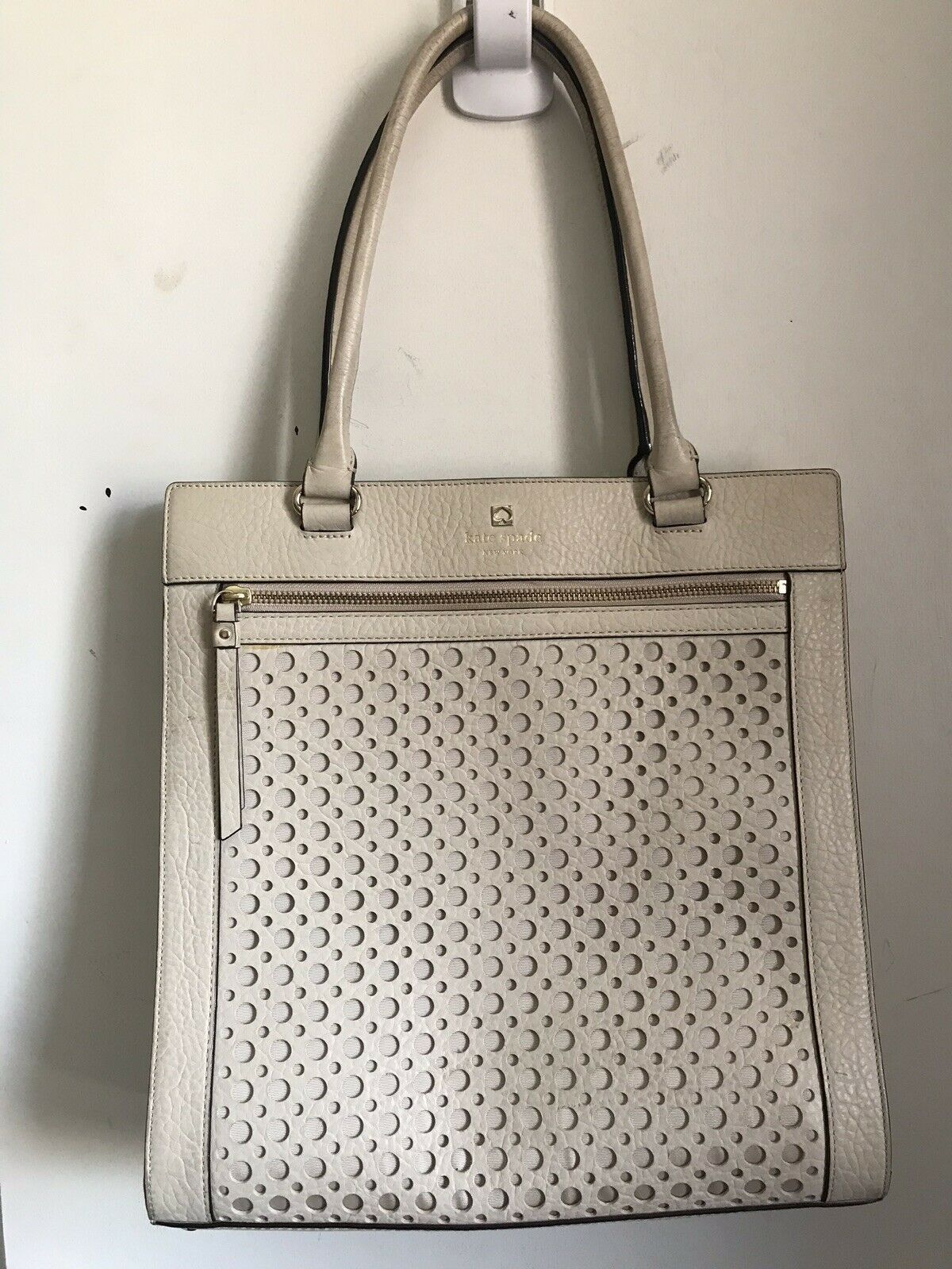 KATE SPADE Beige Laser Cut Design Handbag