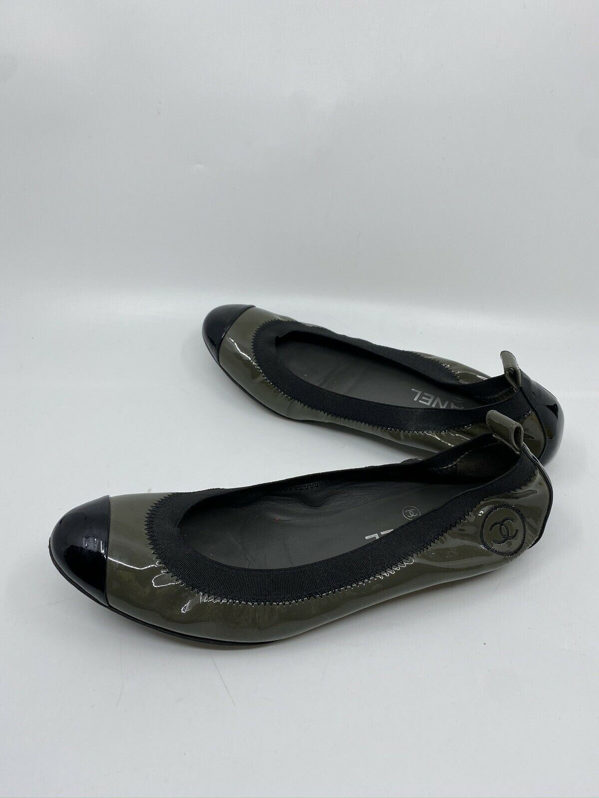 Chanel Classic Ballerina Cap Toe Flats 7.5