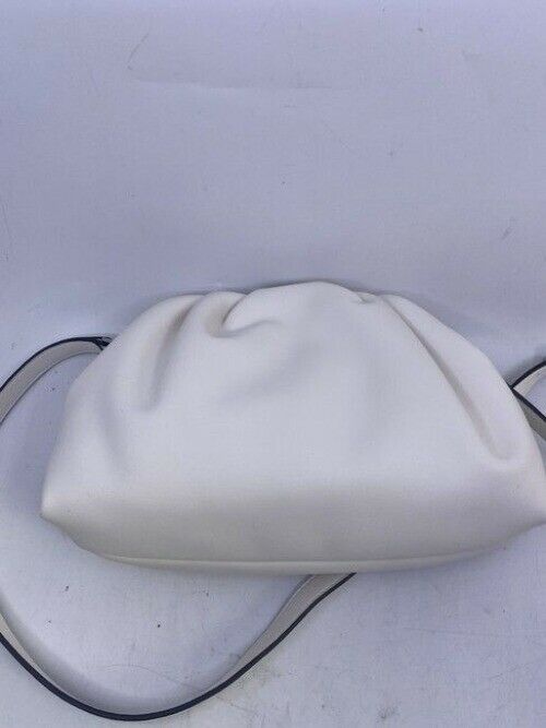 Michael Kors Clutch Nola Small Cnv Optic White Costa Lamb Cross Body Bag