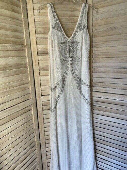 Nicole Miller Ivory Beaded Bridal Gown Msrp