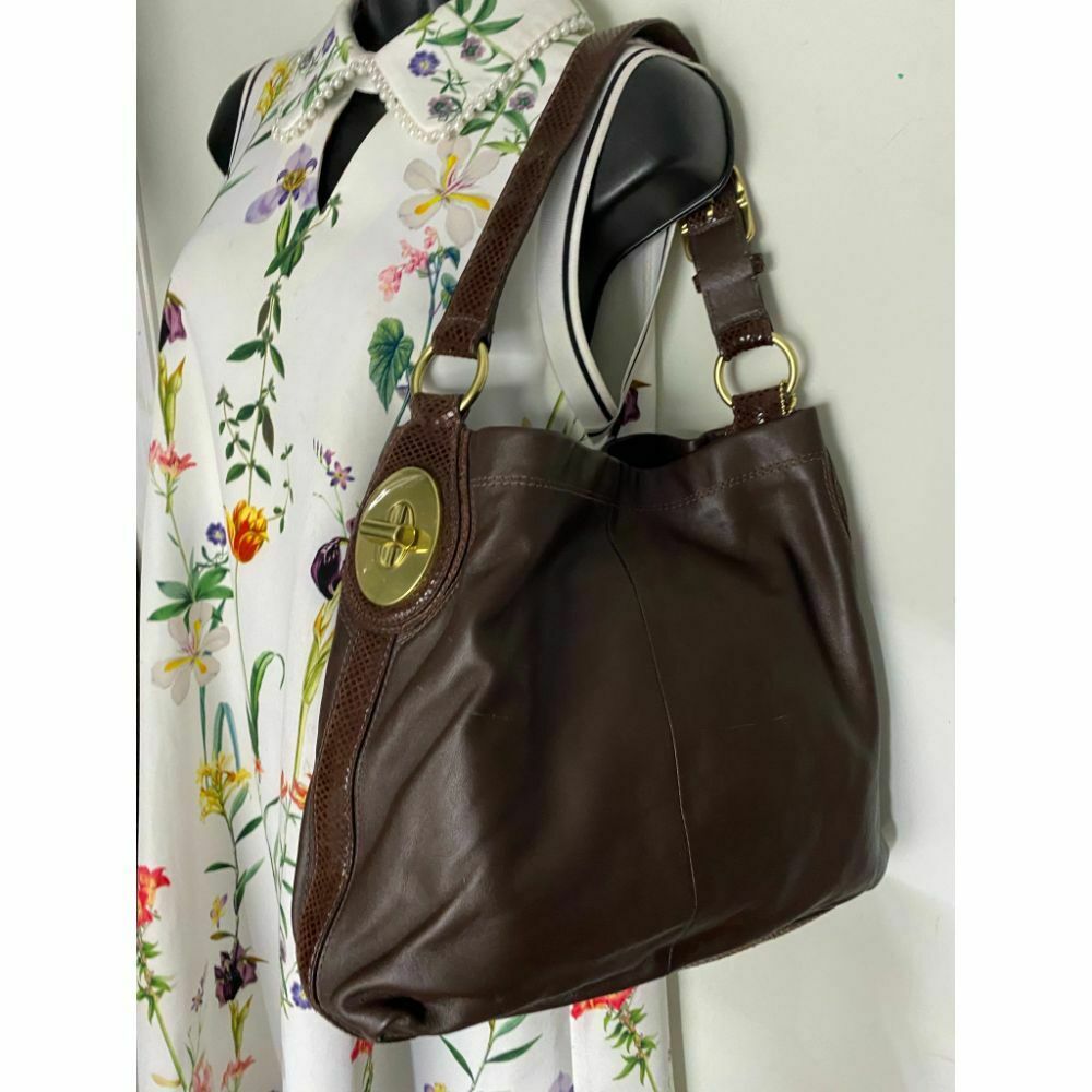 COACH XL Leather Brown Shoulder Bag Very Good Condition