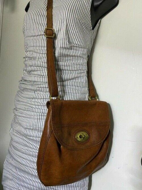 Fossil brown leather shoulder bag