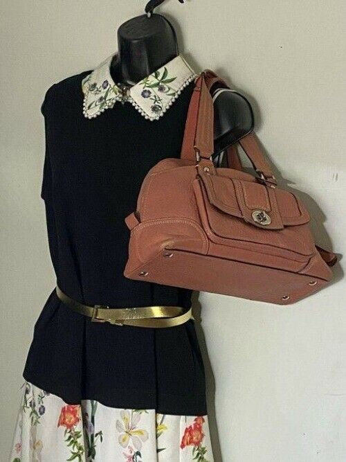 coach large coral leather shoulder bag