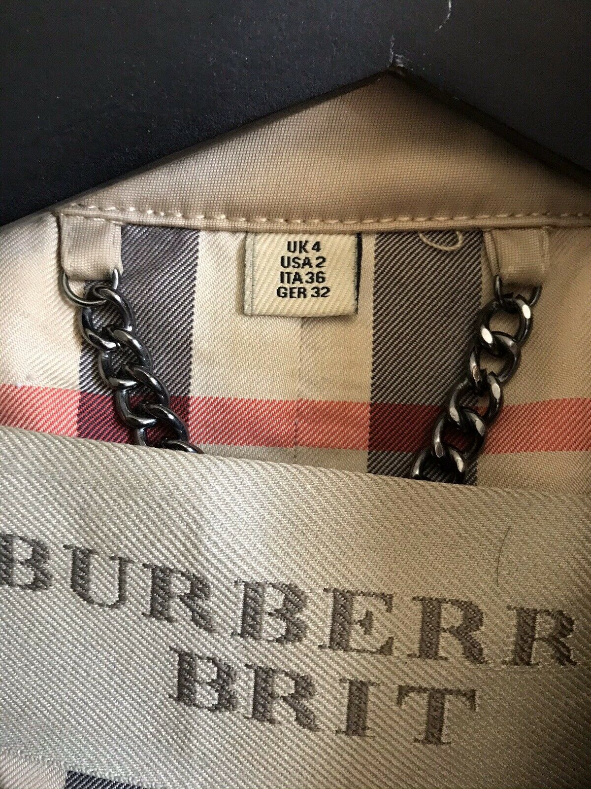 BURBERRY Women’s Beige Trench Coat Size 2