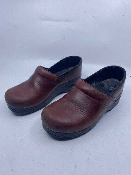 Dansko Black Burgundy Mulesslides Size Eu