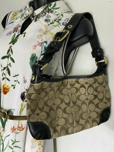 coach medium black beige fabric shoulder bag