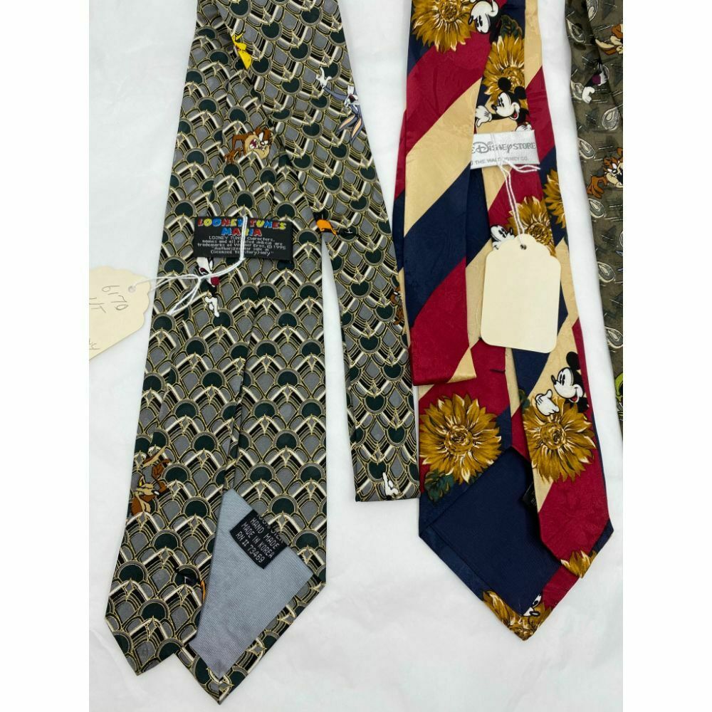 New Lot of 3 Neck tie Disney, Looney Tunes Olive Green Red Total Msrp 75