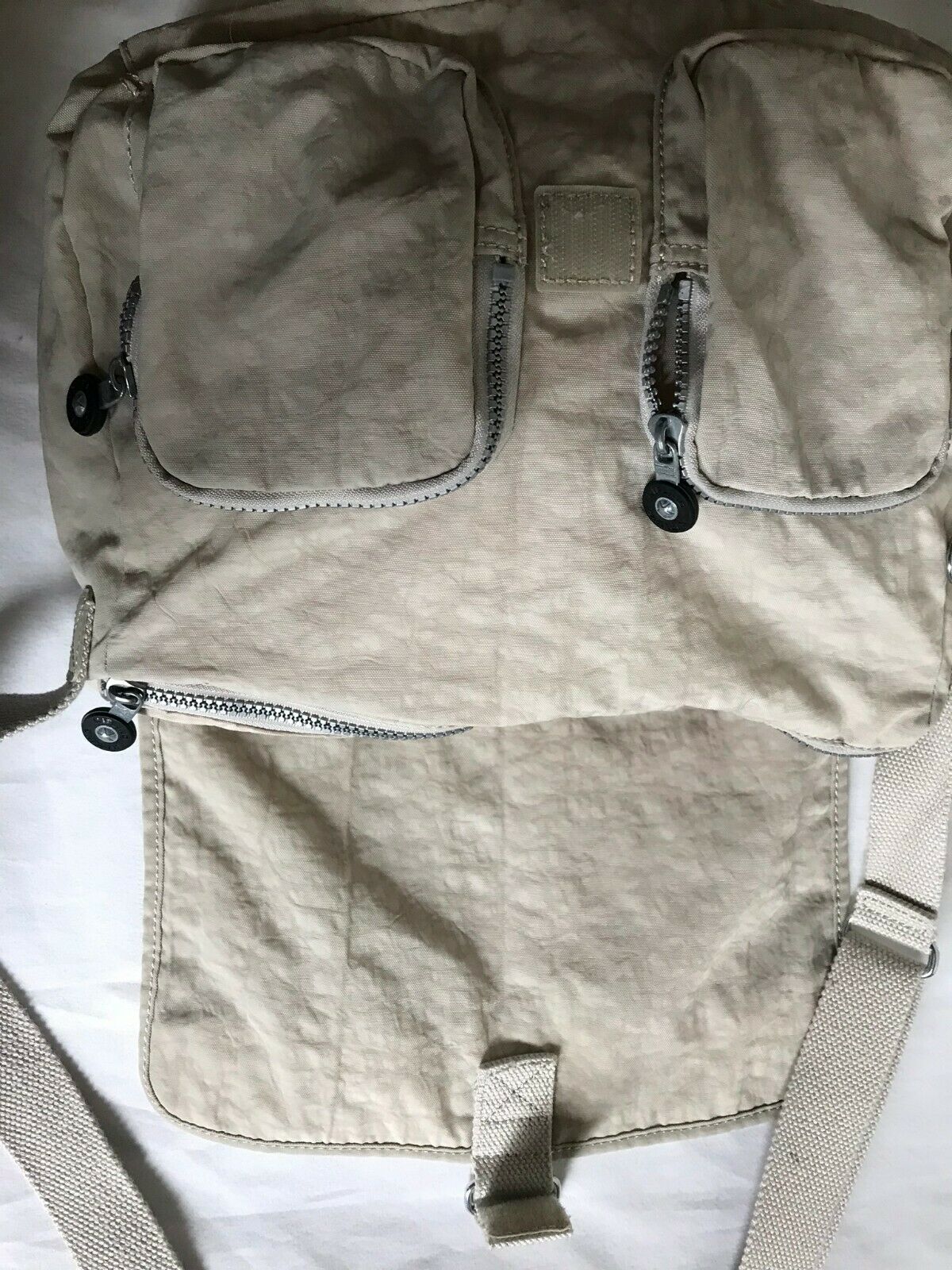 Kipling White Cross body