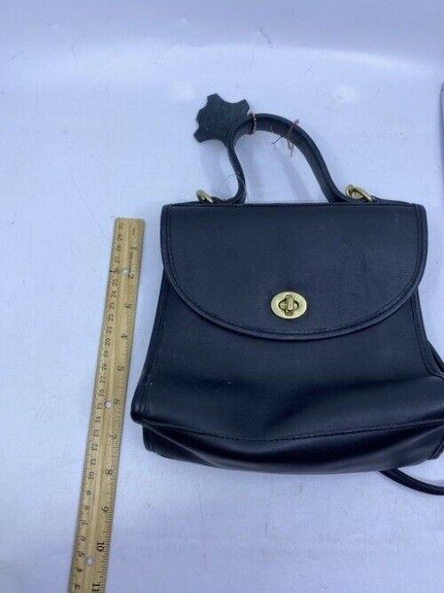 Croft And Barrow Messenger Vintage Black Leather Cross Body Bag