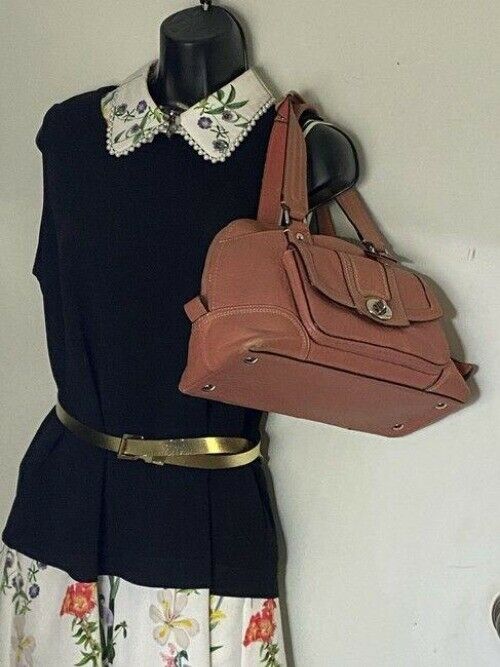 coach large coral leather shoulder bag