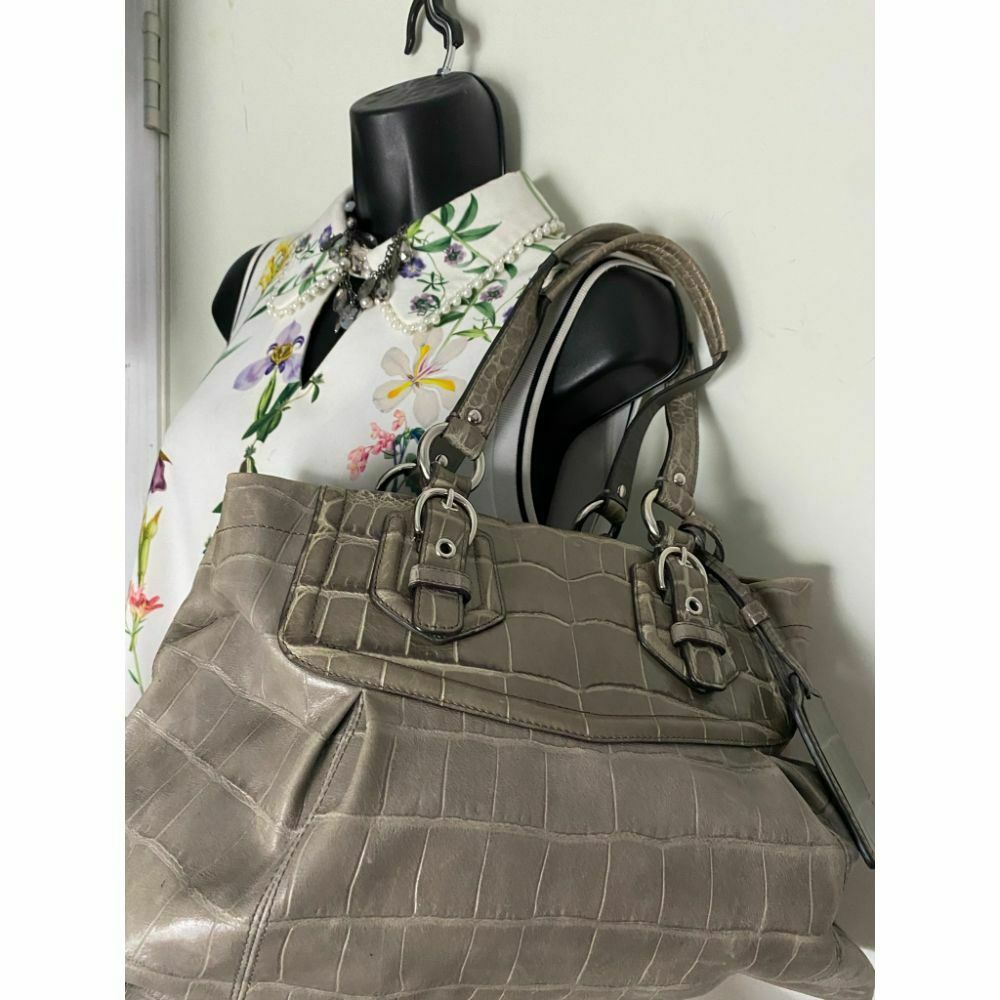 COACH Animal Embossed Leather Gray Shoulder Bag Amazing!