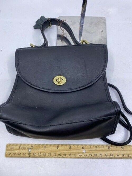 Croft And Barrow Messenger Vintage Black Leather Cross Body Bag