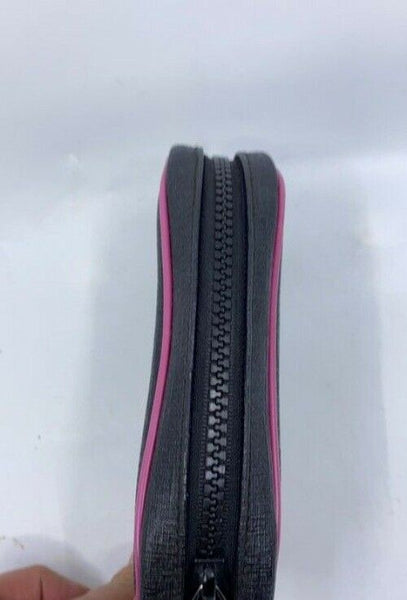 Gucci Black Trademark Cosmetic Bag