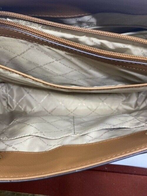 Michael Kors Walsh Borwn Leather Shoulder Bag