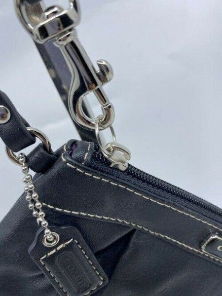 coach new classic black leather wristlet