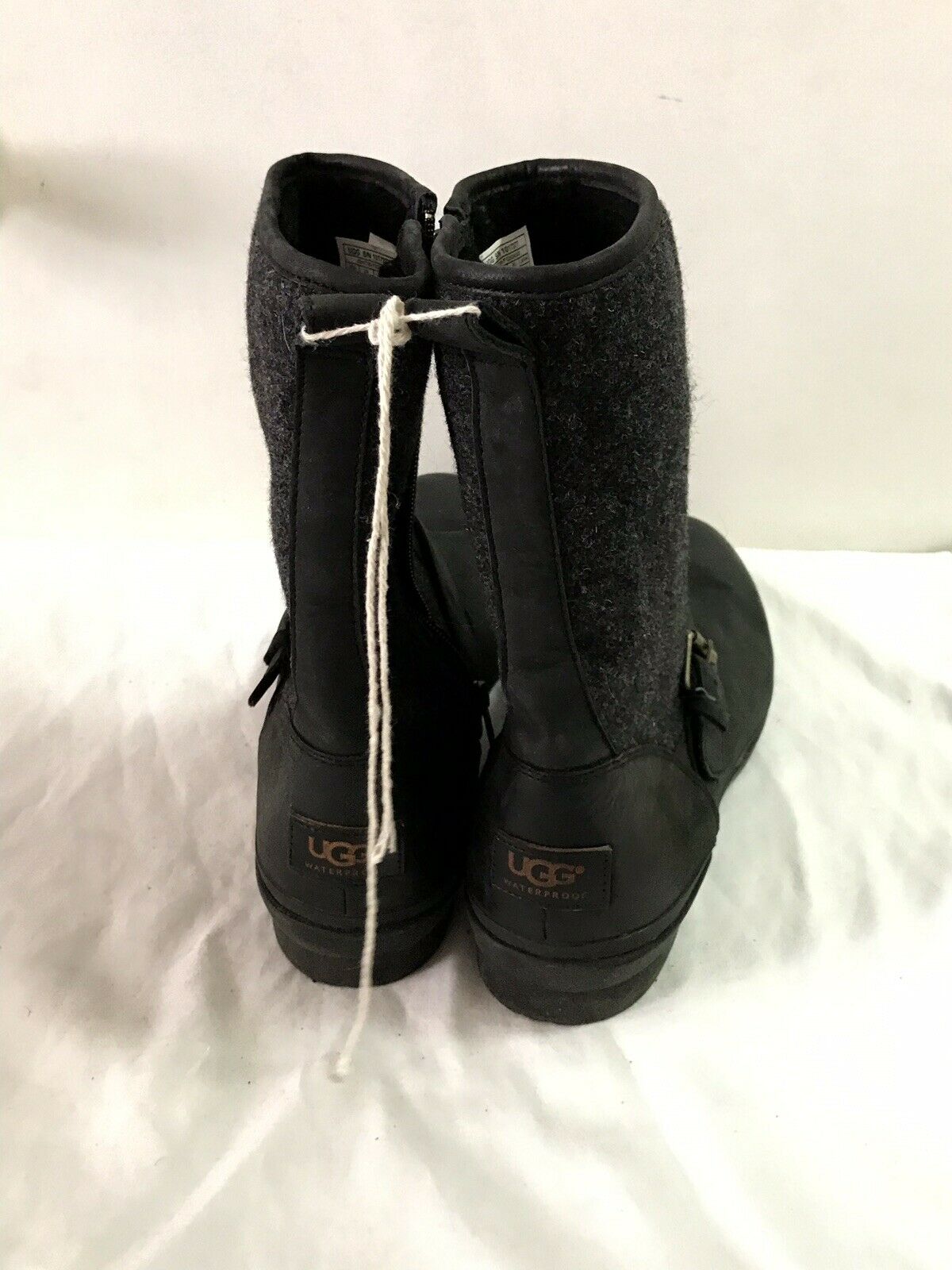 UGG Australia Boots Womens Size 10 Runs Small