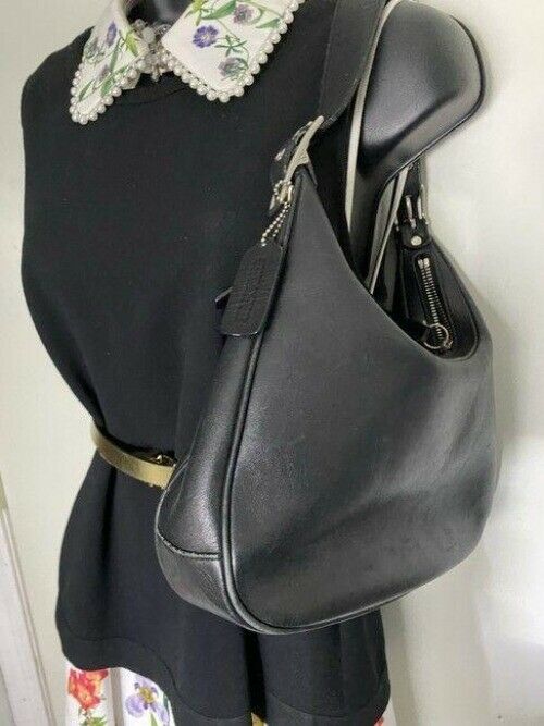 coach black leather shoulder bag