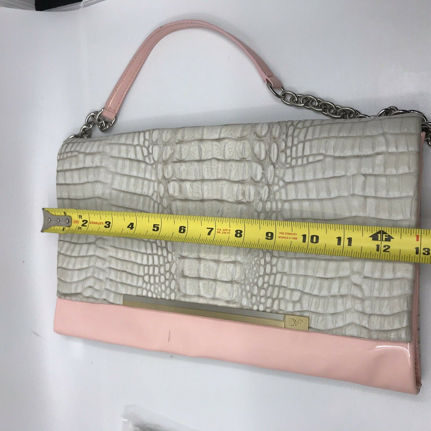 DIANE VON FURSTENBERG White Croc Embossed Shoulder bag