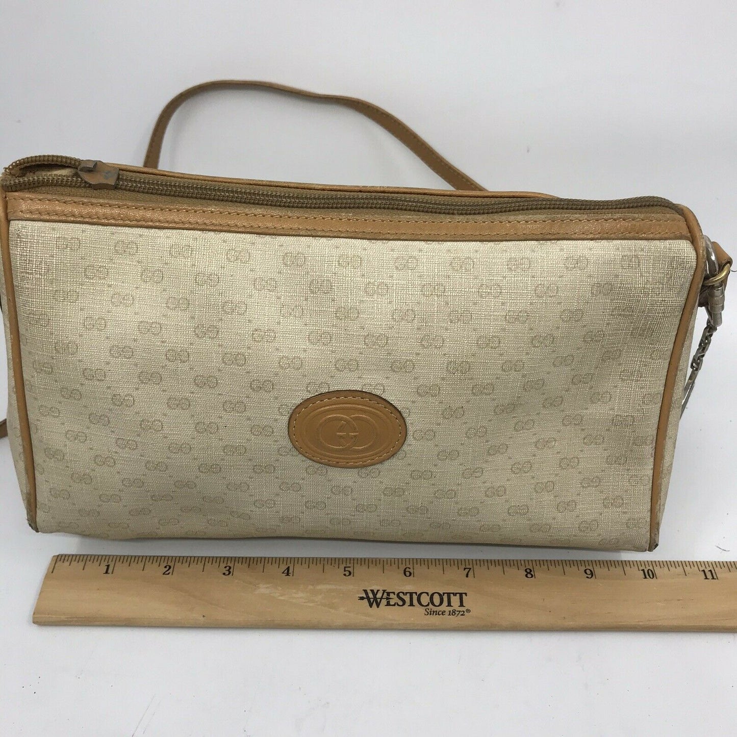 GUCCI Vintage Crossbody Bag All Over Signature