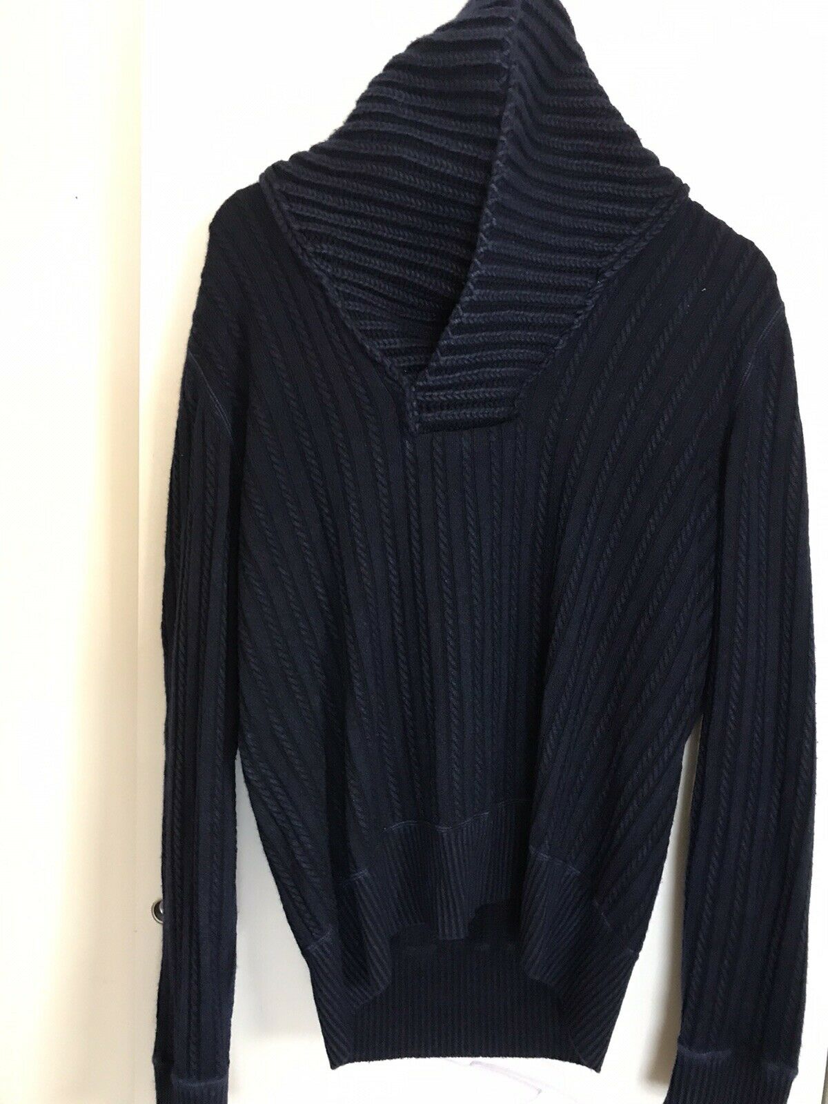 YVES SAINT LAURENT Men’s Navy Cashmere Sweater Medium