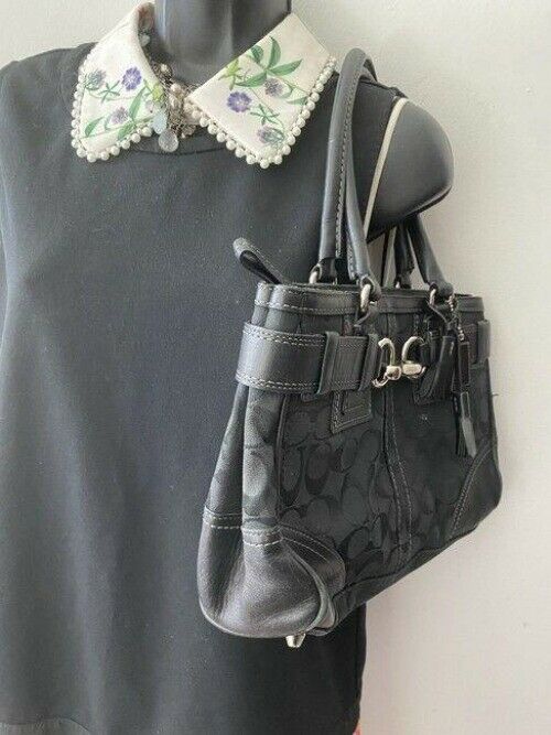 coach black jacquard fabric shoulder bag