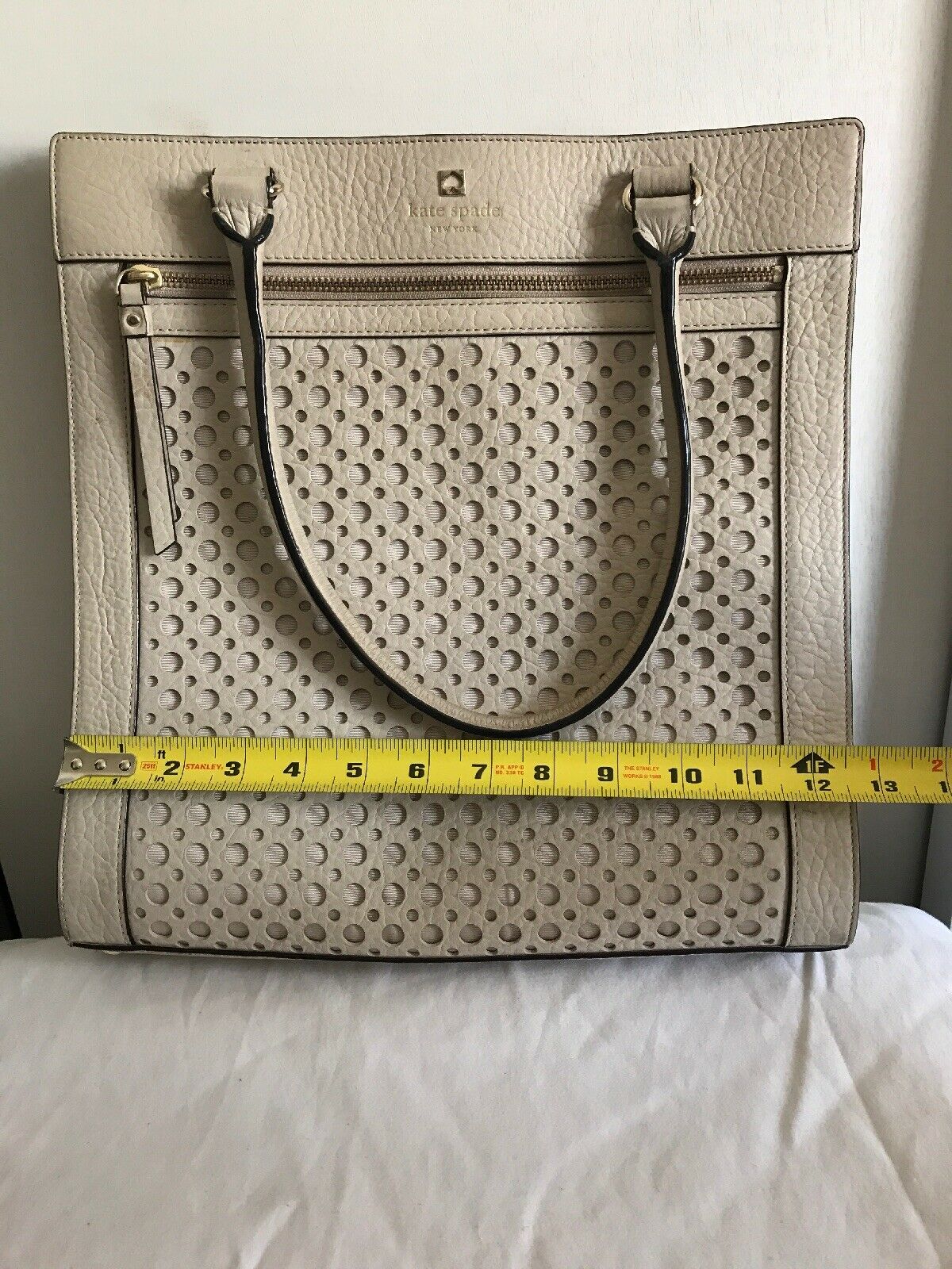 KATE SPADE Beige Laser Cut Design Handbag