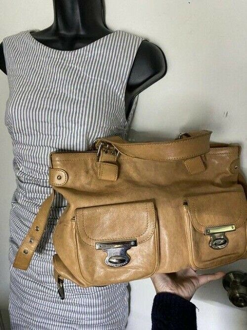 Marc Jacobs tan leather shoulder bag