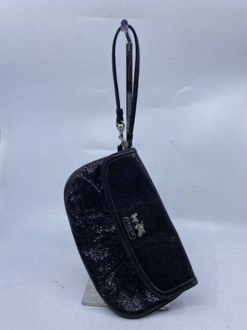 coach fancy wristlet