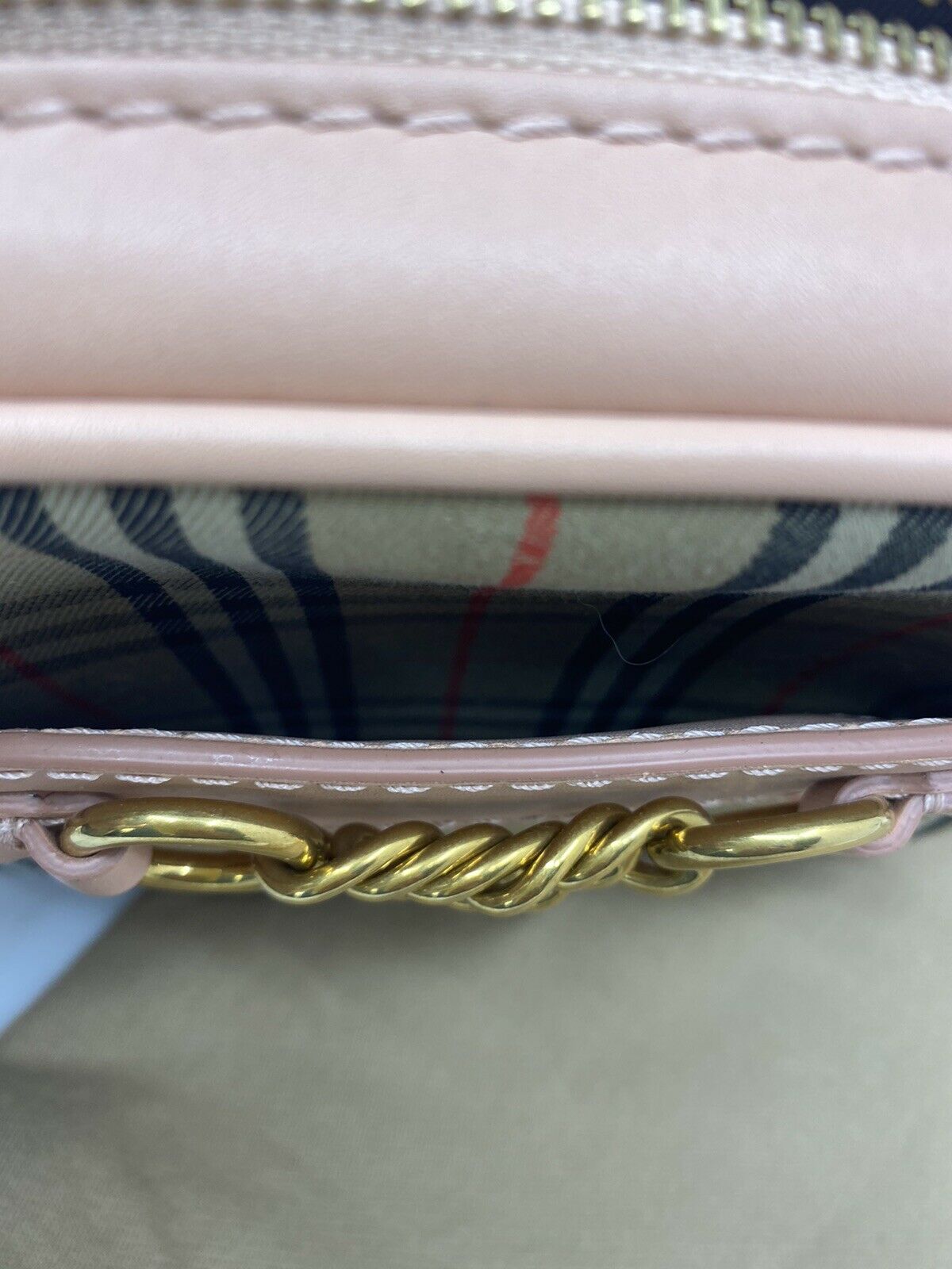BURBERRY Link Pink Bumb Bag