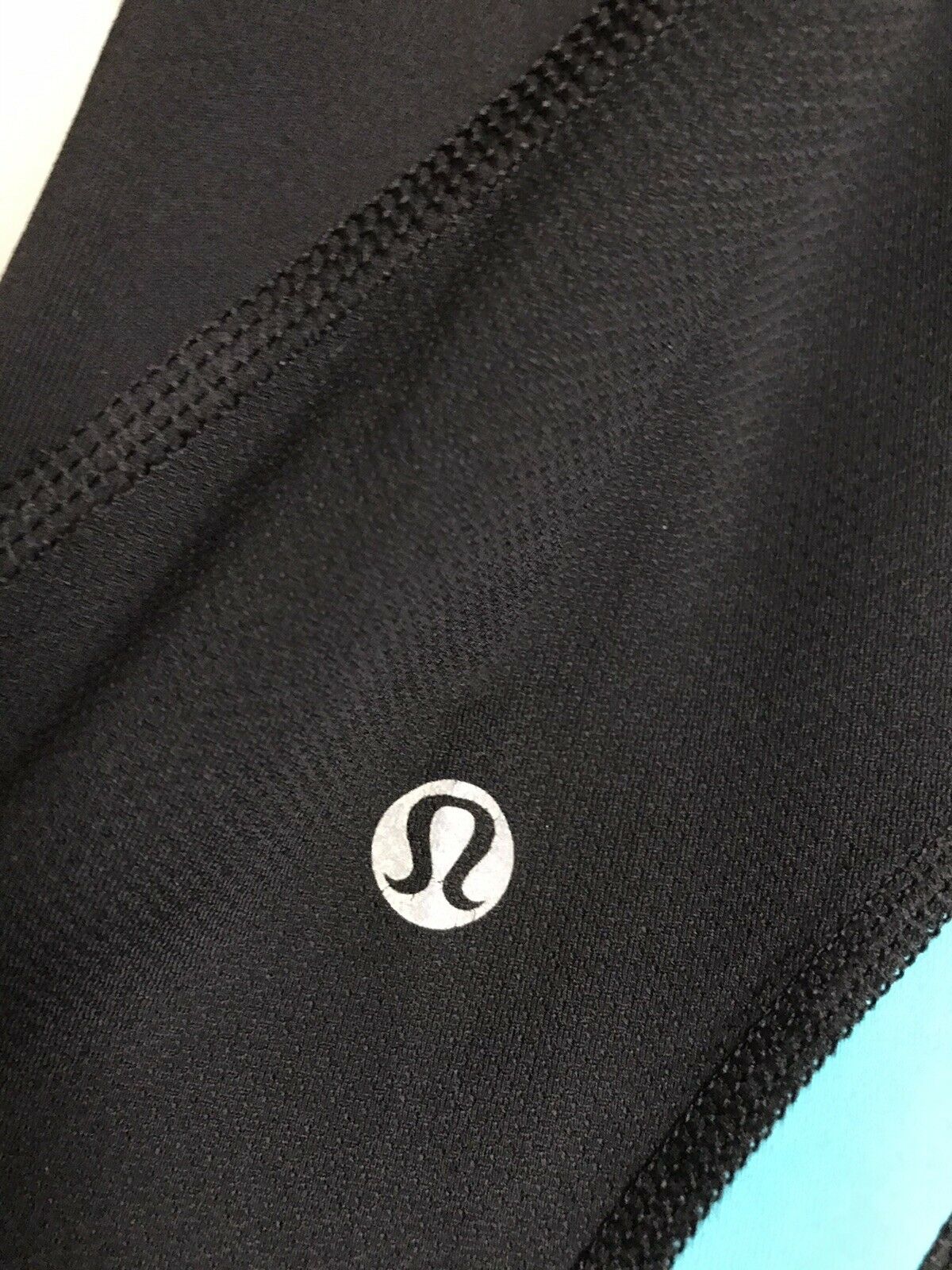 Lululemon Capri Yoga Pants Sz 6