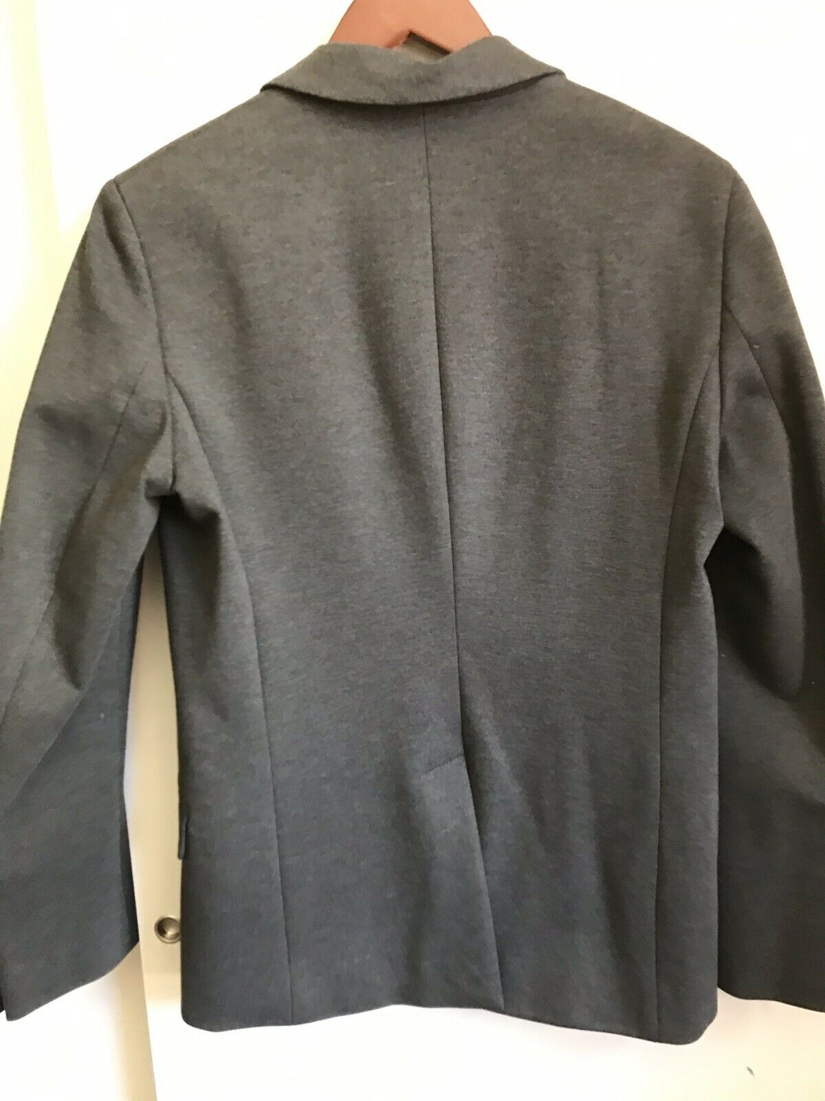 MEN'S ARMANI EXCHANGE GRAY  SPORTS JACKET SIZE SMALL GOOD USED
