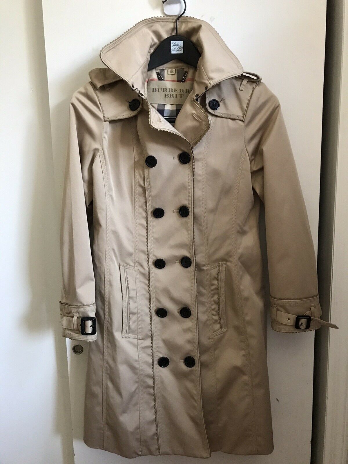 BURBERRY Women’s Beige Trench Coat Size 2
