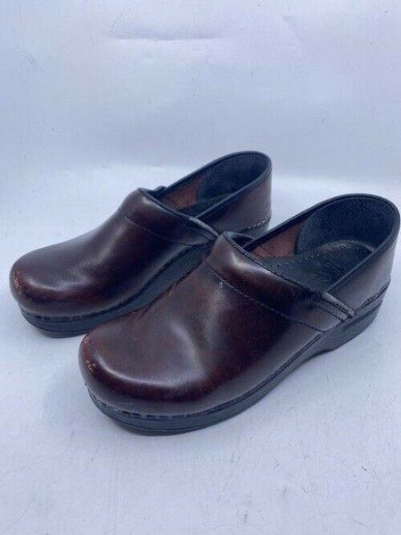 Dansko Burgundy Black Mulesslides Size Eu