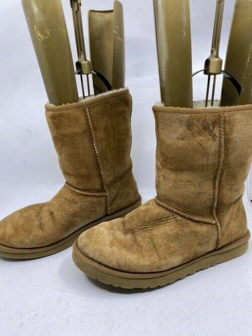 Ugg Australia Tan Mid Height Classic Bootsbooties Size Us