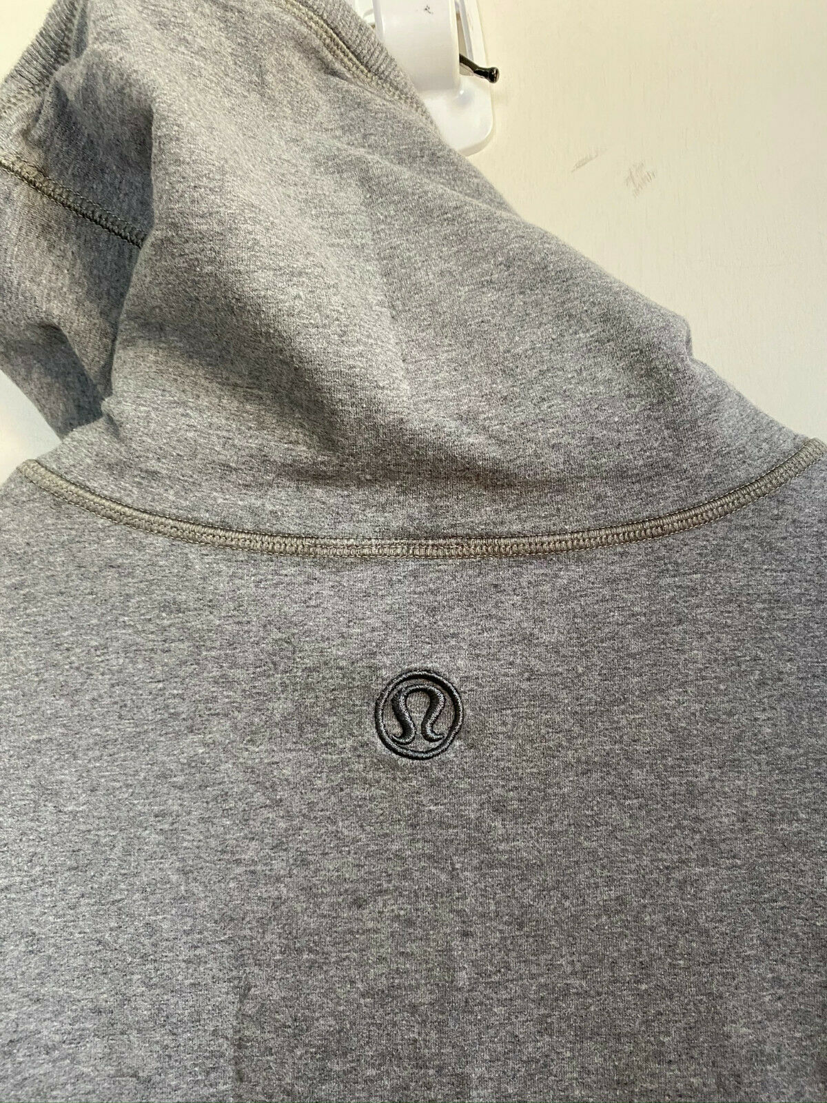 LULULEMON Womens Gray Long Sleeves Stylish Sweaters Size: 4