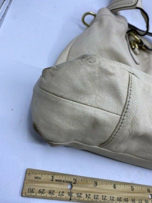 Coach Xl White Leather Shoulder Bag