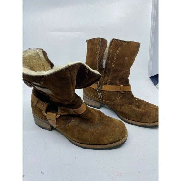 UGG Brown Leather Boots Size 6