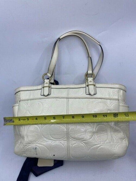 coach w w detachable specialty tie accent cream shoulder bag