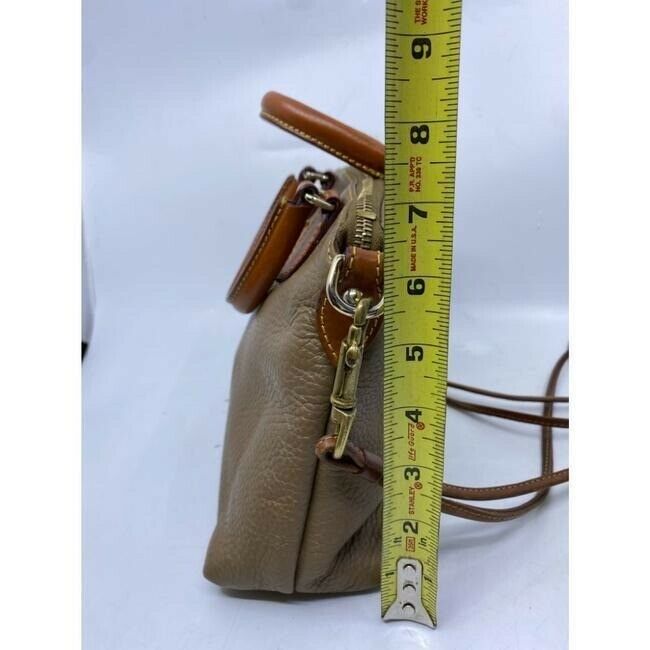 dooney and bourke tan brown leather cross body bag