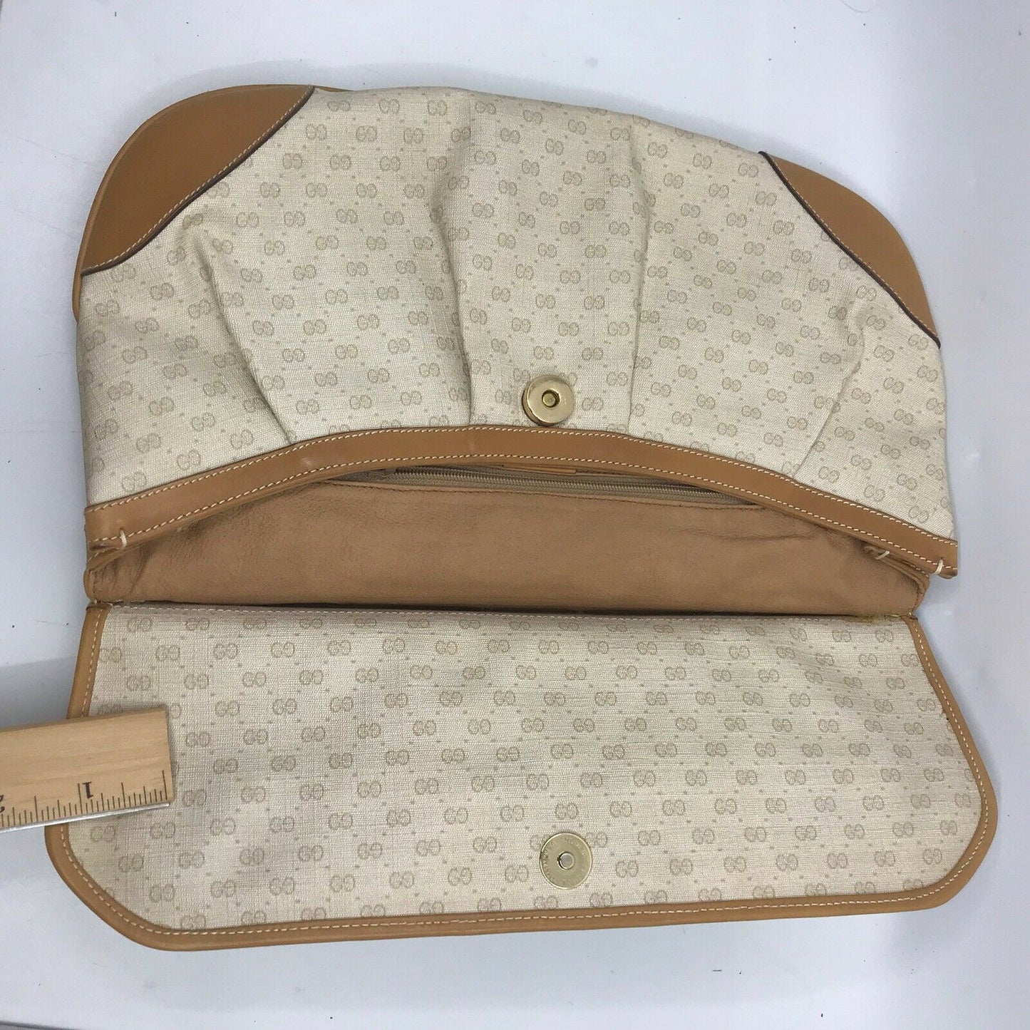 GUCCI Vintage Beige All Over Logo Clutch Bag