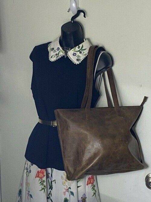 the artisan bag brown leather tote