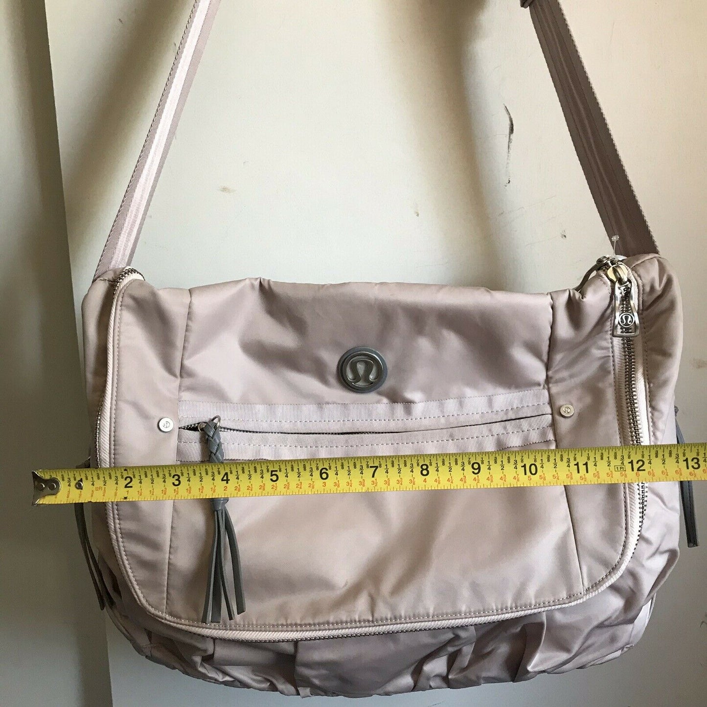 LULULEMON Pink Large Nylon Messenger Style Crossbody