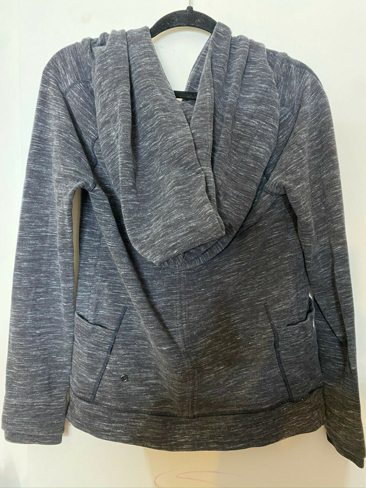 LULULEMON Womens Black Long Sleeves Stylish Hoodies Size: 2