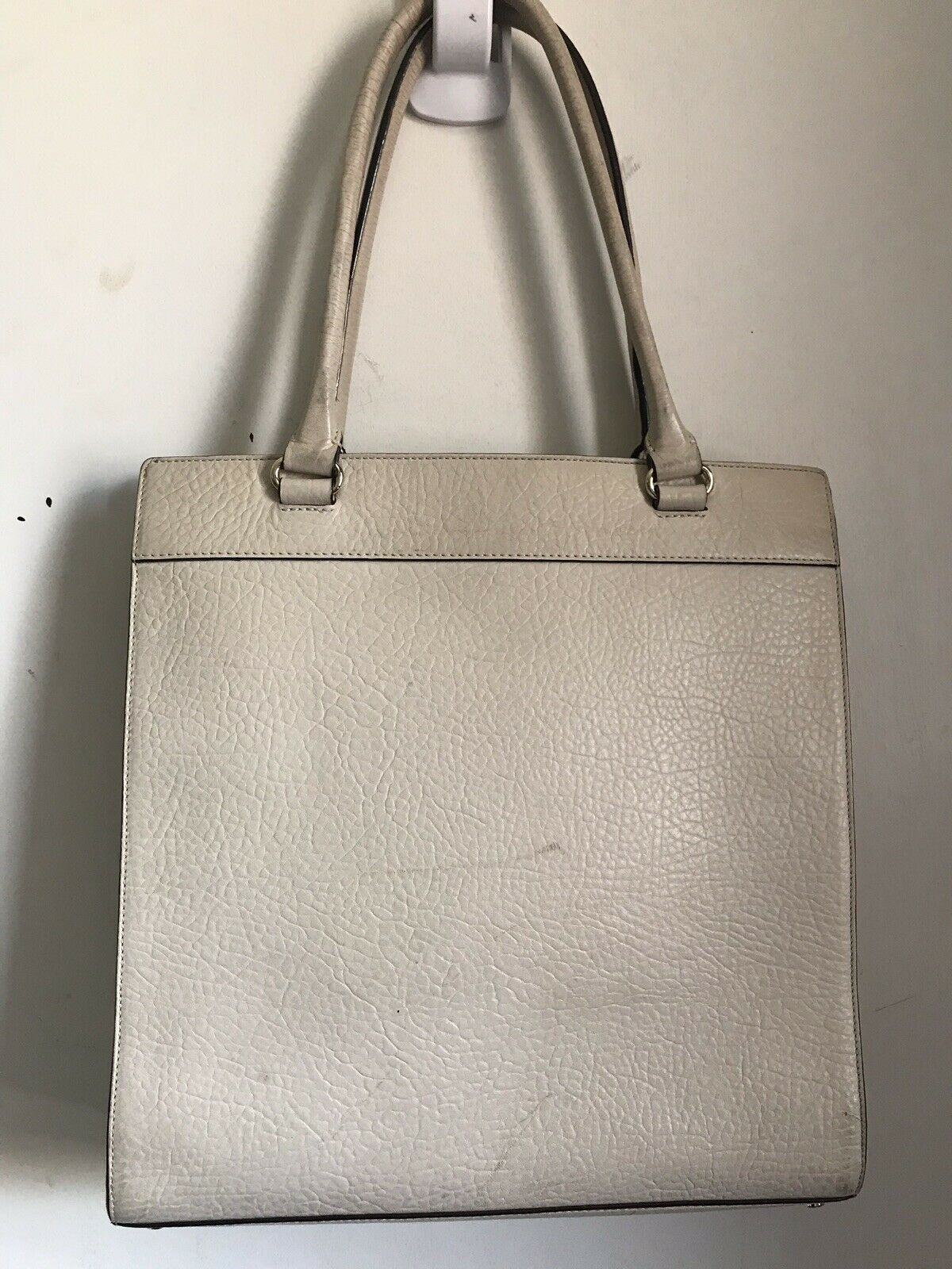 KATE SPADE Beige Laser Cut Design Handbag