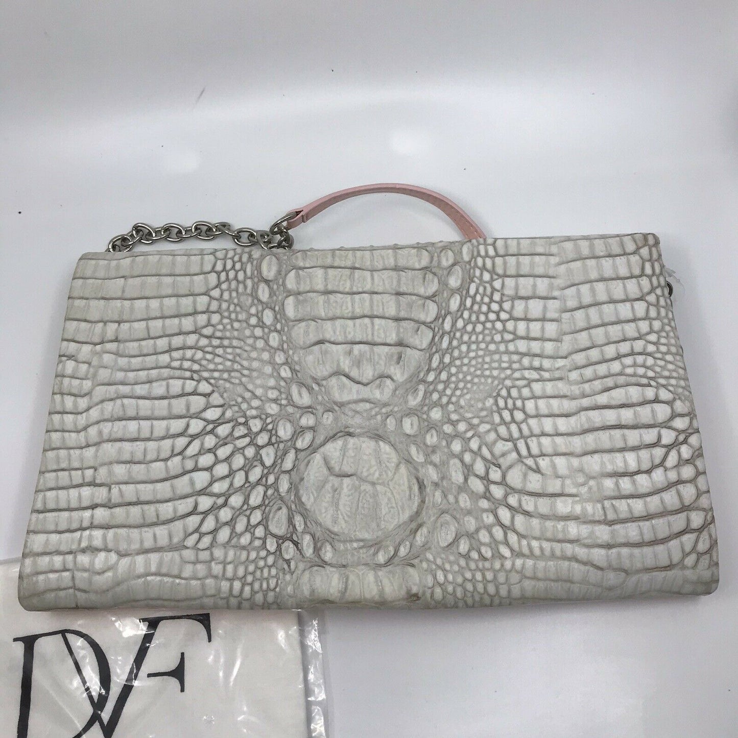 DIANE VON FURSTENBERG White Croc Embossed Shoulder bag