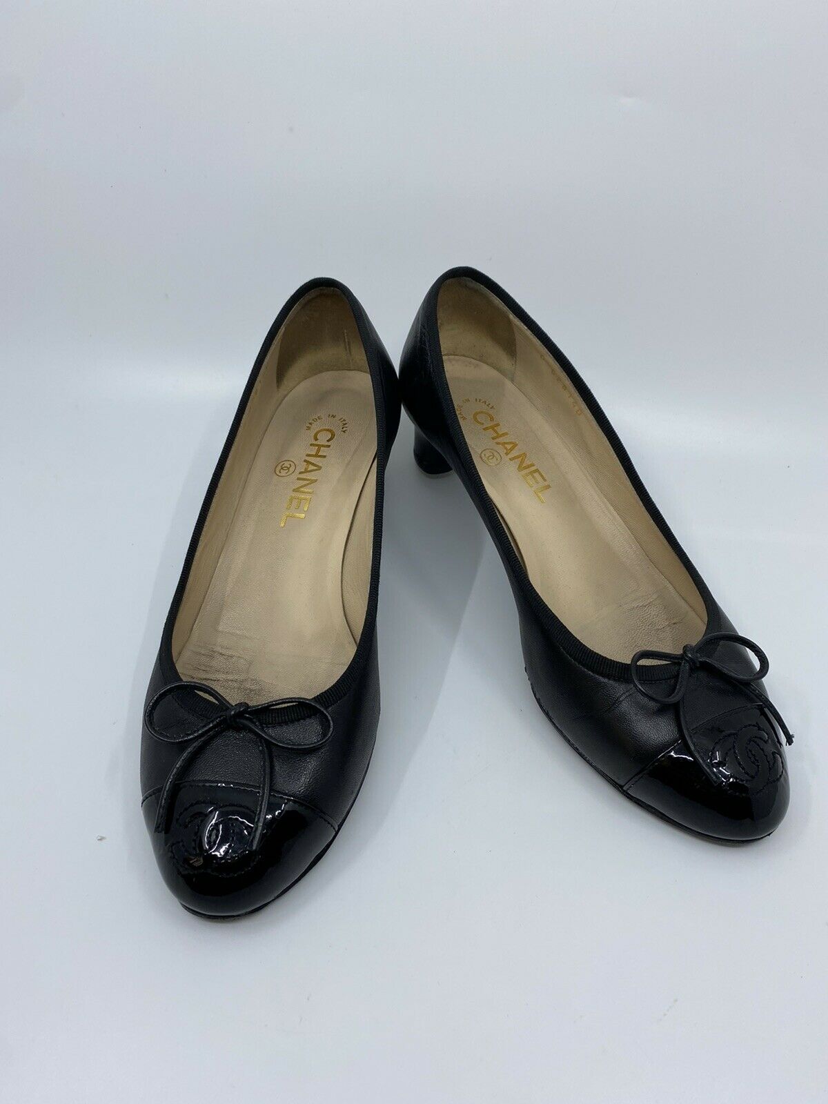 CHANEL Black Ballet shoes W/ Low Heels 38.5