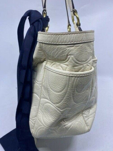 coach w w detachable specialty tie accent cream shoulder bag